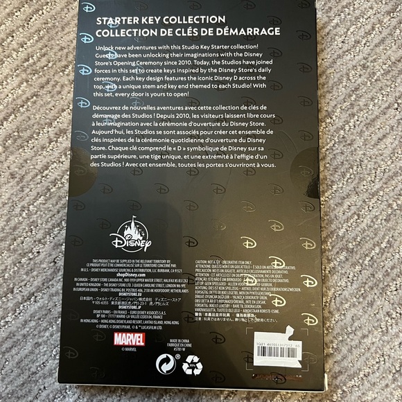 Disney Keys set, new in box - Picture 2 of 2